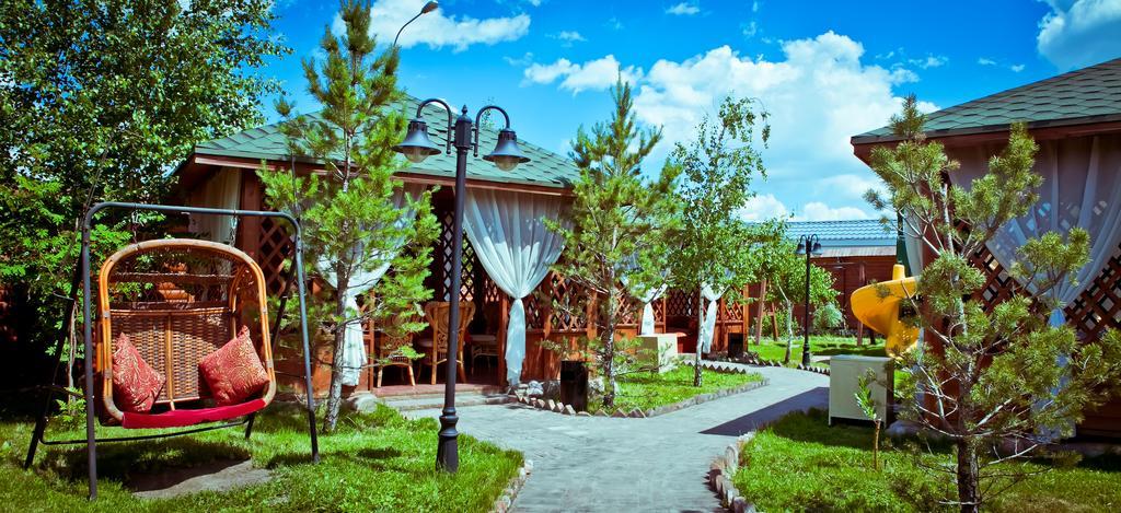 Astana Park Hotel ภายนอก รูปภาพ