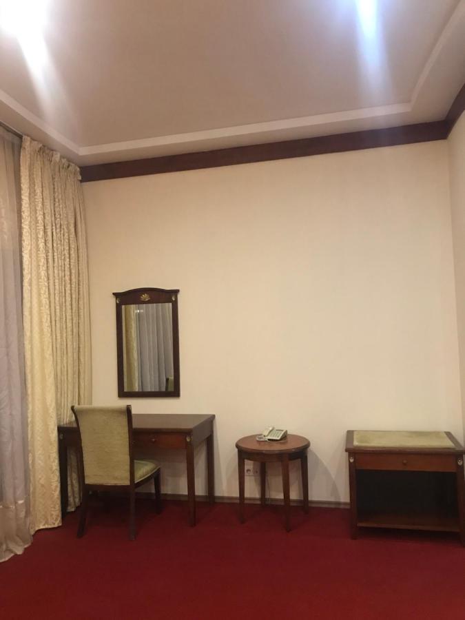 Astana Park Hotel ภายนอก รูปภาพ